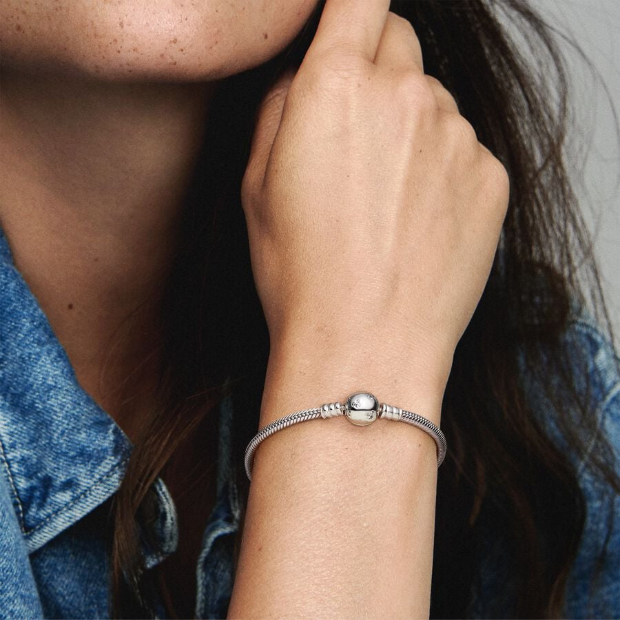 Disney Moments Sparkling Mickey Mouse & Snake Chain Bracelet